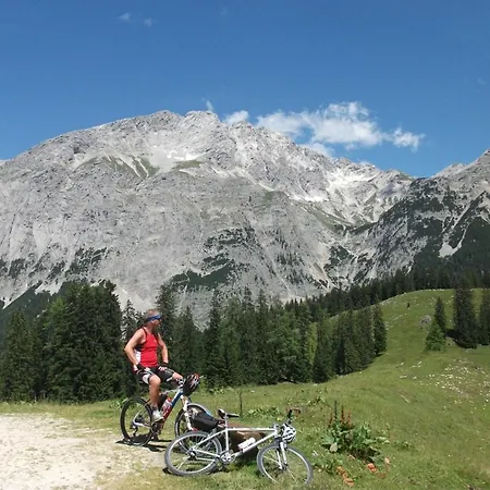 Gaestehaus Laercheck Morgensonne * Berchtesgaden