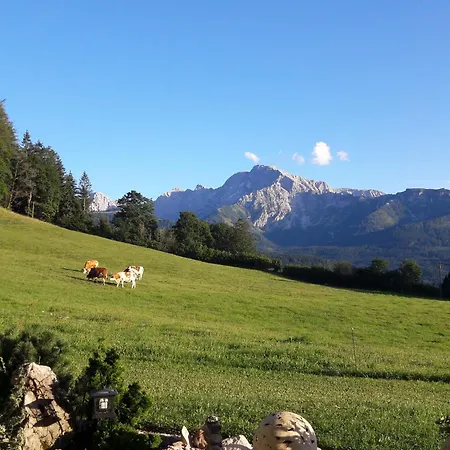 Gaestehaus Laercheck Morgensonne Berchtesgaden